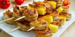 Espetadas de Gambas com Ananás