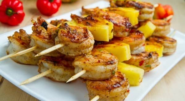 Espetadas de Gambas com Ananás