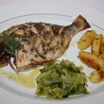 Sargo Grelhado com Batatinhas, Verduras e Azeite Perfumado