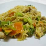 Yakisoba de Legumes com Frango