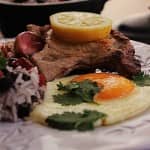 Costeletas de Porco com Arroz de Feijão Preto 80d464c95c