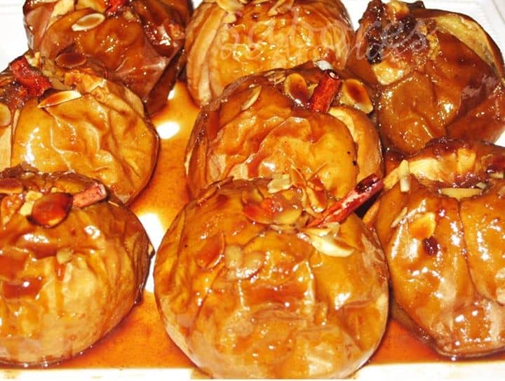 MAÇÃS ASSADAS COM PORTO