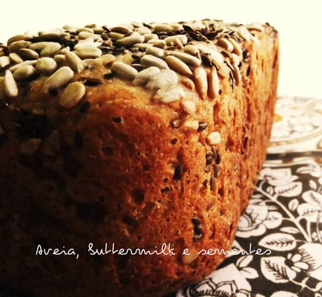 Pão de Aveia e Buttermilk com Sementes