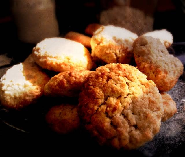 Receita de Bolachinhas de Aveia, Coco e Laranja