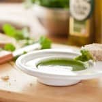 Experimente Azeite de Coentros e dê mais sabor aos seus cozinhados.