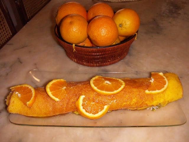 Torta enrolada de laranja