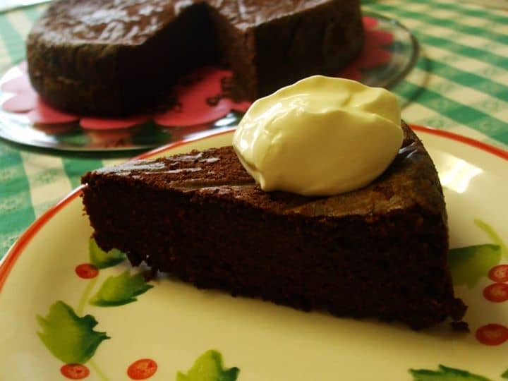 Bolo de chocolate com beterraba