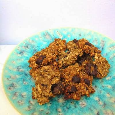 Bolachas de grão, amêndoa e chocolate