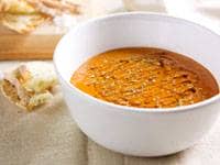 Sopa fria de Tomate com aromas mediterrâneos