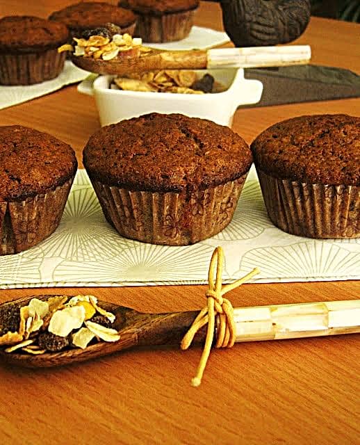 Muffins de Trigo Integral e Muesli\