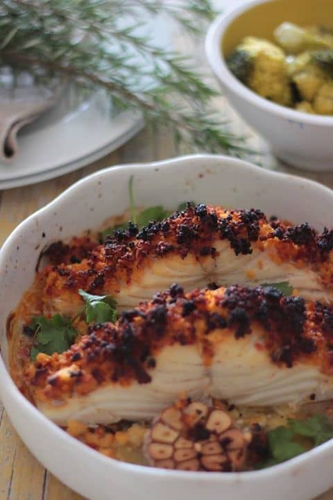 Bacalhau com Crumble de Broa e Chouriço
