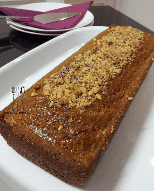 Bolo de Banana com Nozes e Sementes de Chia