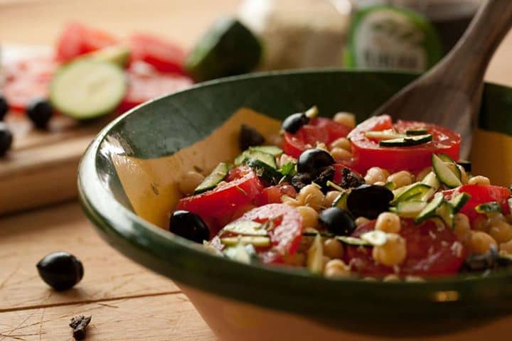 grão, tomate e courgete