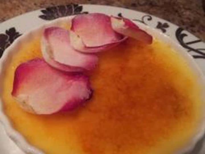 Leite Creme com Pétalas de Rosa