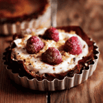 Tartes de iogurte e framboesas (ou a fruta que mais gostar) Tartes de iogurte e framboesas (ou a fruta que mais gostar)