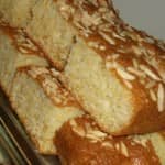 Bolo de Iogurte com Amêndoas  Bolo de Iogurte com Amêndoas