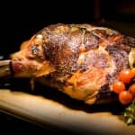 Porco com vinho tinto e especiarias Pernil de Porco com Cerveja Preta