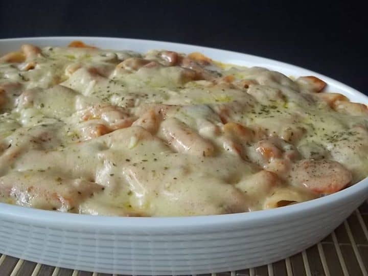 Lasanha de macarrão e camarão
