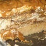 Semifrio de Bolachas com Cobertura de Doce de Leite Semifrio de Bolachas com Cobertura de Doce de Leite