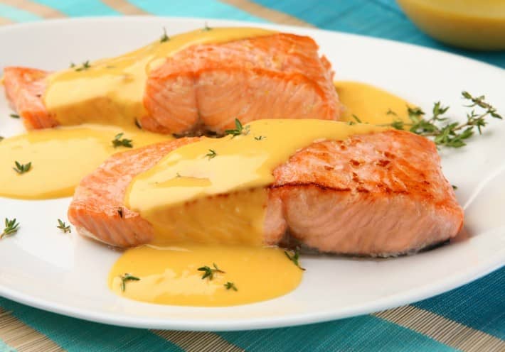 Salmão ao molho de manga