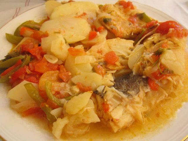 CALDEIRADA DE BACALHAU