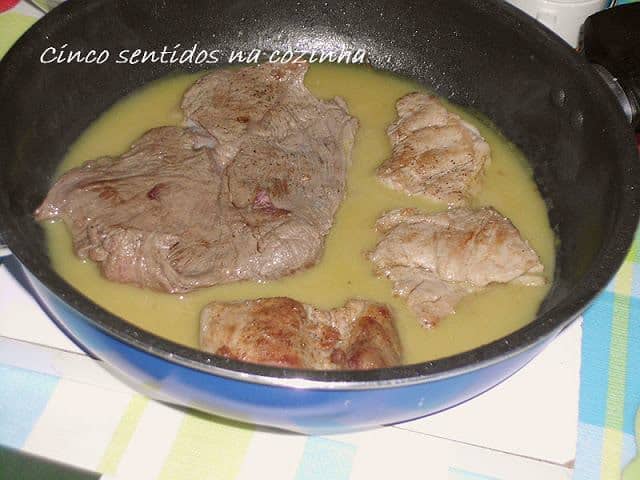 Bifinhos com molho de mostarda