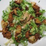 Salada Bistrô com “Bacon” de Shiitake e Crouton