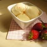 Gelado de limão siciliano com morangos Gelado de limão siciliano com morangos