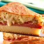 Torta de liquidificador de mortadela e requeijão Torta de liquidificador de mortadela e requeijão