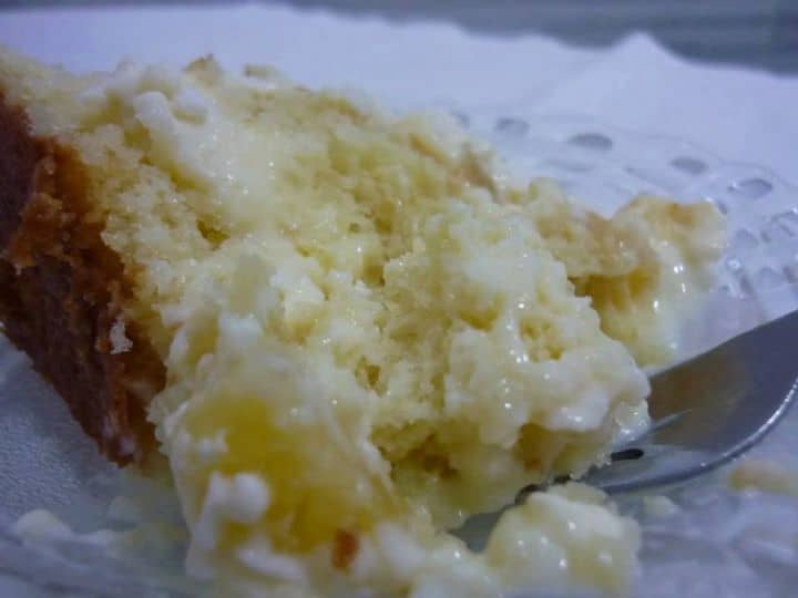 Bolo de Abacaxi com Coco