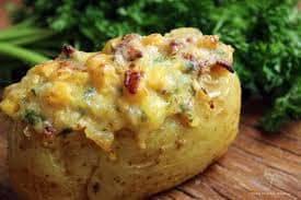 BATATA ASSADA E RECHEADA\