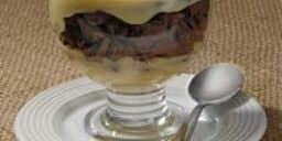 CREME DE MARACUJÁ COM BISCOITO DE CHOCOLATE