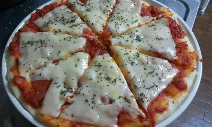 MASSA DE PIZZA FÁCIL E RÁPIDA