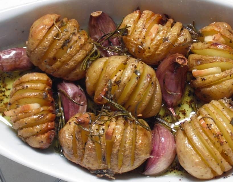 Batatas Assadas com Alho e Tomilho