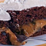 Bolo de ameixa e nozes